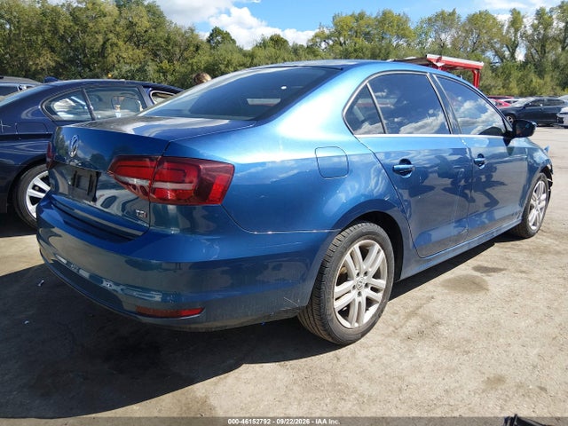 46152792 :رقم المزاد ، 3VW2B7AJ6HM218808 vin ، 2017 Volkswagen Jetta 1.4t S مزاد بيع
