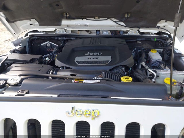 46152813 :رقم المزاد ، 1C4BJWEG5FL580836 vin ، 2015 Jeep Wrangler Unlimited Sahara مزاد بيع