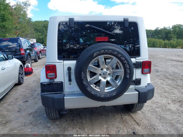 46152813 :رقم المزاد ، 1C4BJWEG5FL580836 vin ، 2015 Jeep Wrangler Unlimited Sahara مزاد بيع