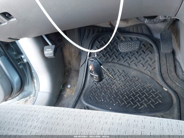46152931 :رقم المزاد ، 5TDKK4CC2AS306244 vin ، 2010 Toyota Sienna Ce مزاد بيع