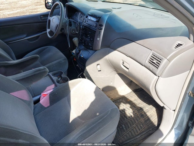 46152931 :رقم المزاد ، 5TDKK4CC2AS306244 vin ، 2010 Toyota Sienna Ce مزاد بيع