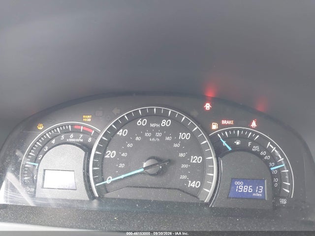46153000 :رقم المزاد ، 4T4BF1FK1ER385348 vin ، 2014 Toyota Camry Le مزاد بيع