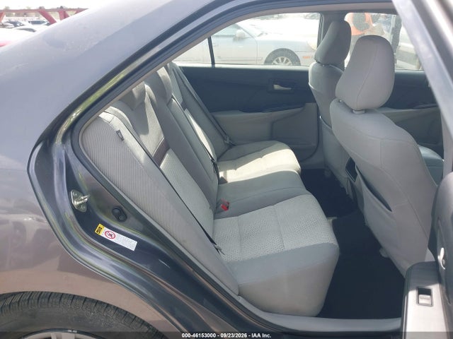 46153000 :رقم المزاد ، 4T4BF1FK1ER385348 vin ، 2014 Toyota Camry Le مزاد بيع