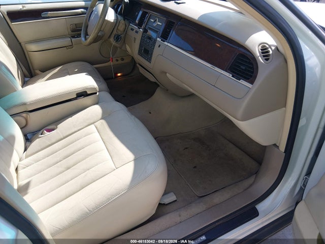 Aukcja sprzedaży 2006 Lincoln Town Car Signature, vin: 1LNHM81V06Y649304, numer aukcji: 46153042