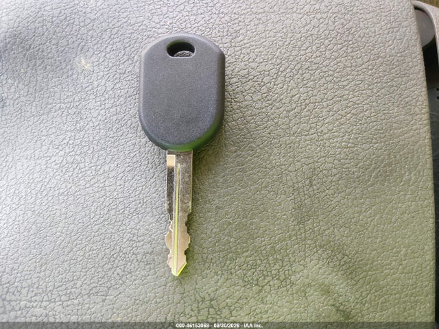 Продажа на аукционе авто 2003 Ford Expedition Xlt, vin: 1FMFU16L33LA10669, номер лота: 46153068