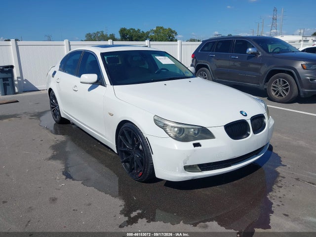 2010 Bmw 528i მანქანა იყიდება აუქციონზე, vin: WBANU5C53AC124095, აუქციონის ნომერი: 46153072
