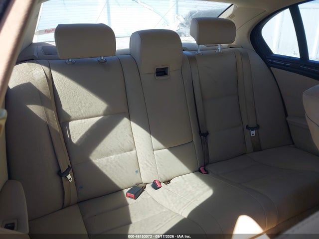 46153072 :رقم المزاد ، WBANU5C53AC124095 vin ، 2010 Bmw 528i مزاد بيع