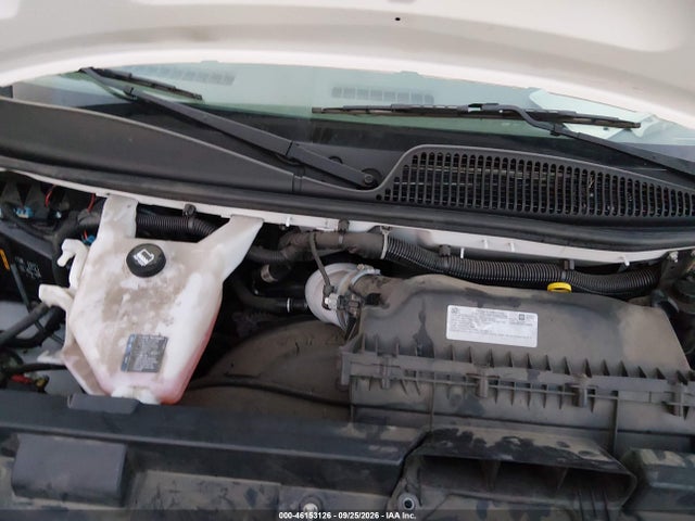 46153126 :رقم المزاد ، 1GB0GRFP0R1158063 vin ، 2024 Chevrolet Express Cutaway Work Van مزاد بيع