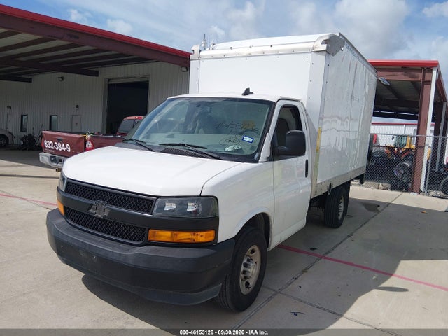 46153126 :رقم المزاد ، 1GB0GRFP0R1158063 vin ، 2024 Chevrolet Express Cutaway Work Van مزاد بيع