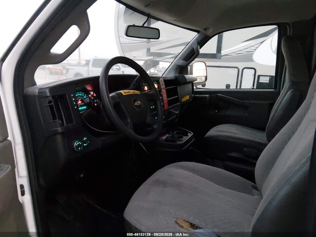 46153126 :رقم المزاد ، 1GB0GRFP0R1158063 vin ، 2024 Chevrolet Express Cutaway Work Van مزاد بيع