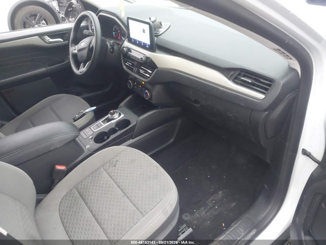 Продажа на аукционе авто 2021 Ford Escape Se, vin: 1FMCU9G60MUA70091, номер лота: 46153143
