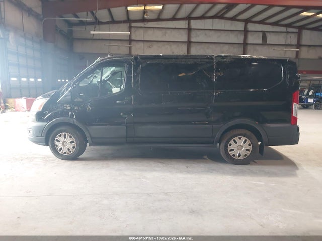 46153153 :رقم المزاد ، 1FTYE1Y88MKA41152 vin ، 2021 Ford Transit-150 مزاد بيع