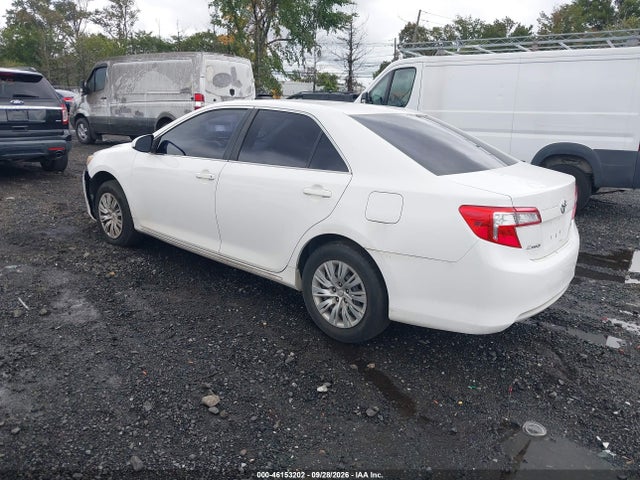 46153202 :رقم المزاد ، 4T1BF1FK0CU535473 vin ، 2012 Toyota Camry Le مزاد بيع