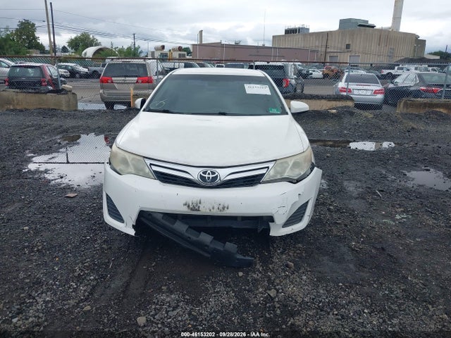 46153202 :رقم المزاد ، 4T1BF1FK0CU535473 vin ، 2012 Toyota Camry Le مزاد بيع