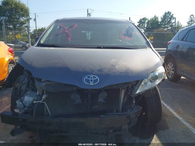 Aukcja sprzedaży 2013 Toyota Sienna Le V6 8 Passenger, vin: 5TDKK3DC6DS402858, numer aukcji: 46153241