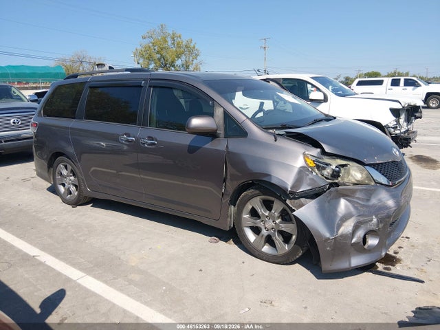 2014 Toyota Sienna Se 8 Passenger მანქანა იყიდება აუქციონზე, vin: 5TDXK3DC7ES472506, აუქციონის ნომერი: 46153263