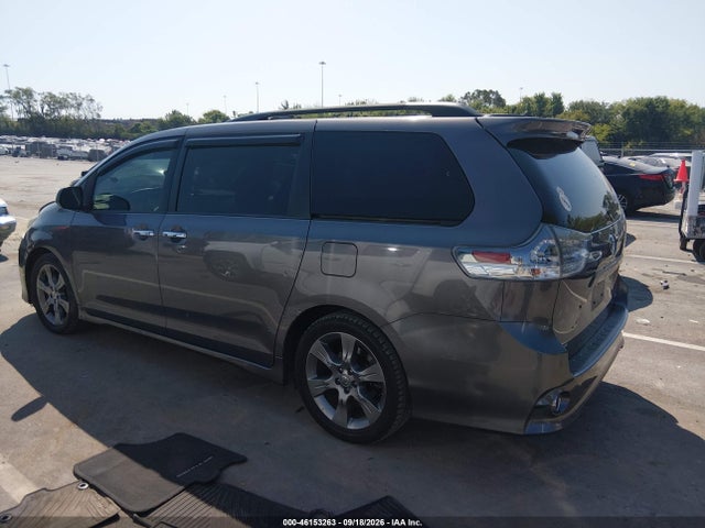 2014 Toyota Sienna Se 8 Passenger მანქანა იყიდება აუქციონზე, vin: 5TDXK3DC7ES472506, აუქციონის ნომერი: 46153263