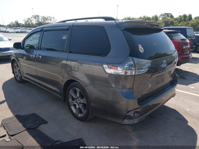 2014 Toyota Sienna Se 8 Passenger მანქანა იყიდება აუქციონზე, vin: 5TDXK3DC7ES472506, აუქციონის ნომერი: 46153263
