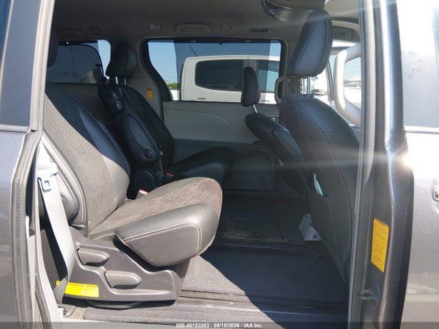 2014 Toyota Sienna Se 8 Passenger მანქანა იყიდება აუქციონზე, vin: 5TDXK3DC7ES472506, აუქციონის ნომერი: 46153263