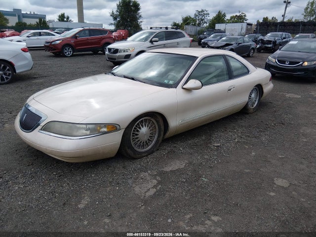 46153319 :رقم المزاد ، 1LNFM91V3WY700713 vin ، 1998 Lincoln Mark Viii مزاد بيع
