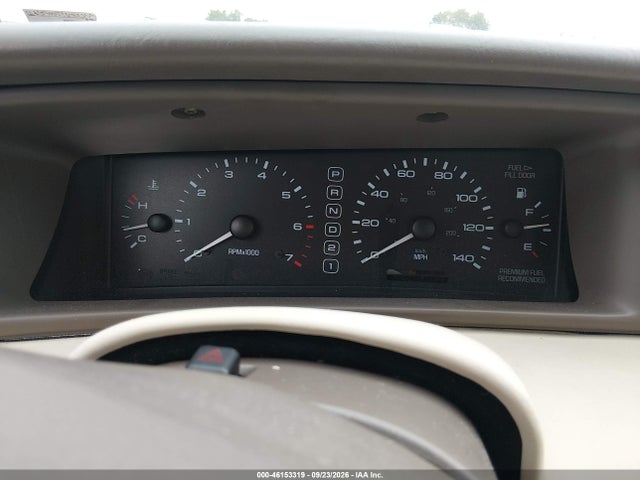 46153319 :رقم المزاد ، 1LNFM91V3WY700713 vin ، 1998 Lincoln Mark Viii مزاد بيع