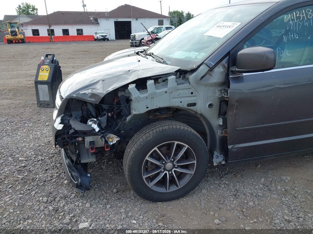 Продажа на аукционе авто 2017 Dodge Grand Caravan Cvp/sxt, vin: 2C4RDGBG2HR629307, номер лота: 46153357