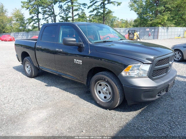 46153364 :رقم المزاد ، 1C6RR7KG9JS166756 vin ، 2018 Ram 1500 Tradesman  4x4 5'7 Box مزاد بيع