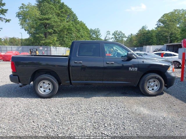 46153364 :رقم المزاد ، 1C6RR7KG9JS166756 vin ، 2018 Ram 1500 Tradesman  4x4 5'7 Box مزاد بيع
