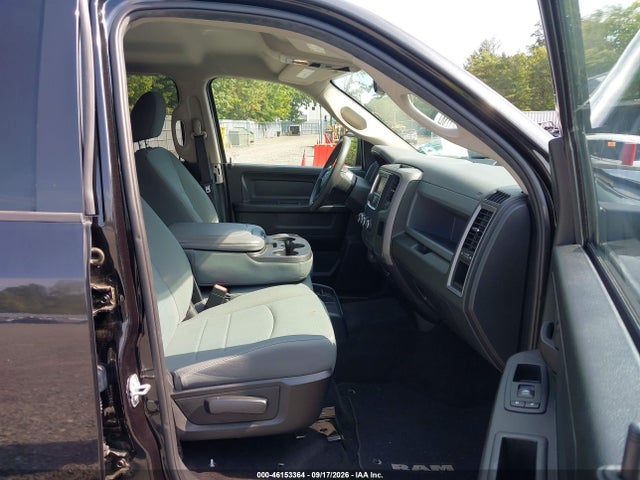 46153364 :رقم المزاد ، 1C6RR7KG9JS166756 vin ، 2018 Ram 1500 Tradesman  4x4 5'7 Box مزاد بيع