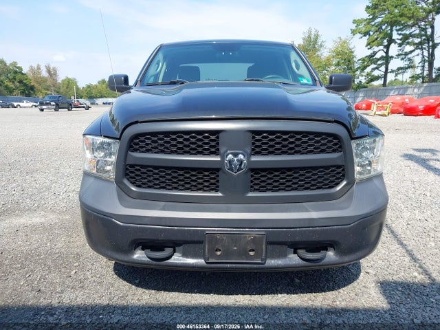 46153364 :رقم المزاد ، 1C6RR7KG9JS166756 vin ، 2018 Ram 1500 Tradesman  4x4 5'7 Box مزاد بيع