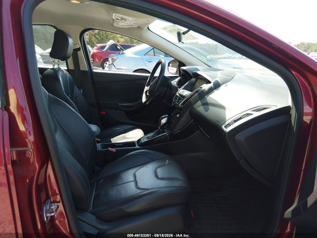 Продажа на аукционе авто 2015 Ford Focus Titanium, vin: 1FADP3J23FL227372, номер лота: 46153381