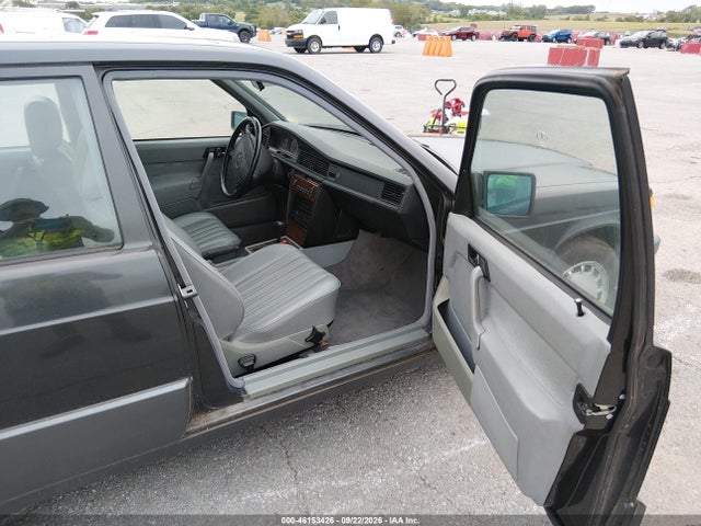 46153426 :رقم المزاد ، WDBDA28D2MF857911 vin ، 1991 Mercedes-benz 190 E 2.3 مزاد بيع