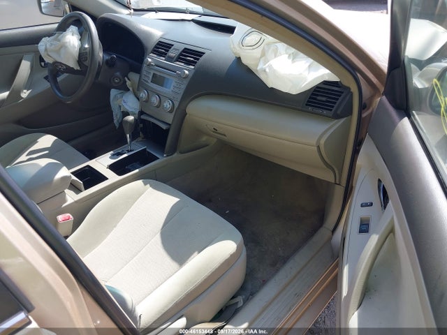 46153448 :رقم المزاد ، 4T1BF3EK0BU130905 vin ، 2011 Toyota Camry Le مزاد بيع
