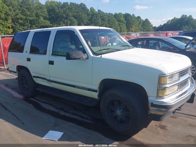 46153493 :رقم المزاد ، 1GNEK13R3XJ526490 vin ، 1999 Chevrolet Tahoe Ls مزاد بيع