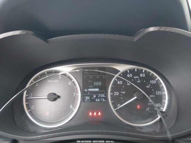 2025 Nissan Versa 1.6 S მანქანა იყიდება აუქციონზე, vin: 3N1CN8DV4SL886772, აუქციონის ნომერი: 46153529