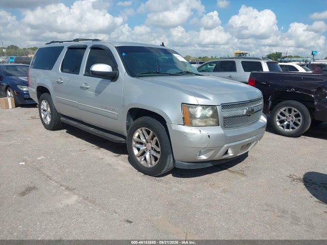 46153550 :رقم المزاد ، 1GNSCJE09BR217759 vin ، 2011 Chevrolet Suburban 1500 Lt1 مزاد بيع