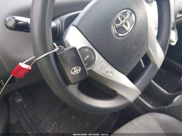46153569 :رقم المزاد ، JTDZN3EU8C3080088 vin ، 2012 Toyota Prius V Three مزاد بيع