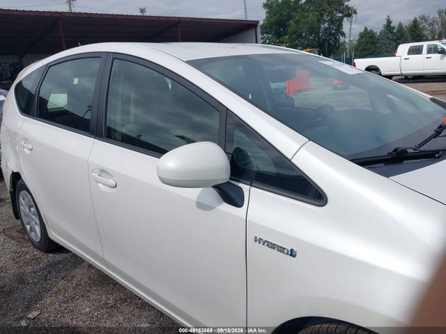 46153569 :رقم المزاد ، JTDZN3EU8C3080088 vin ، 2012 Toyota Prius V Three مزاد بيع
