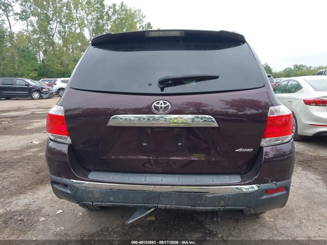 2012 Toyota Highlander Base V6 მანქანა იყიდება აუქციონზე, vin: 5TDBK3EHXCS102247, აუქციონის ნომერი: 46153593