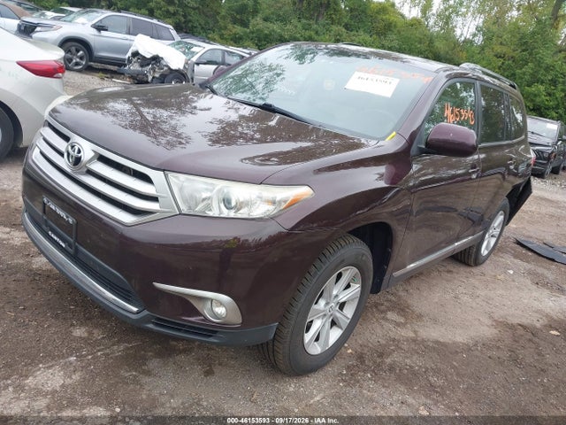 2012 Toyota Highlander Base V6 მანქანა იყიდება აუქციონზე, vin: 5TDBK3EHXCS102247, აუქციონის ნომერი: 46153593