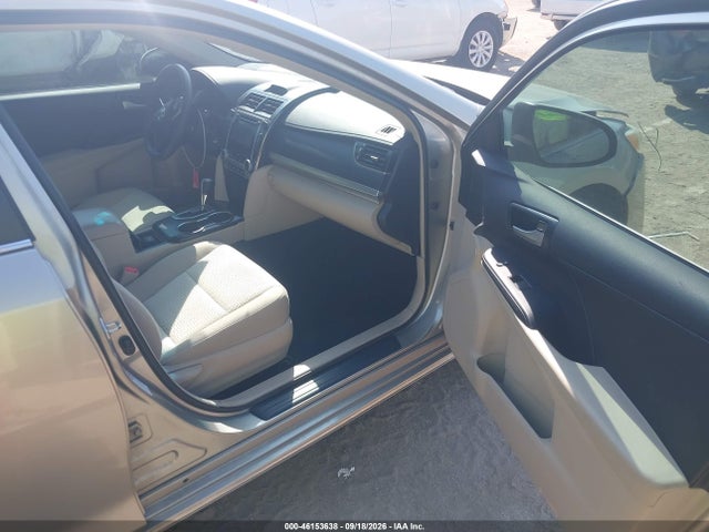 46153638 :رقم المزاد ، 4T1BF1FK3EU376967 vin ، 2014 Toyota Camry Le مزاد بيع