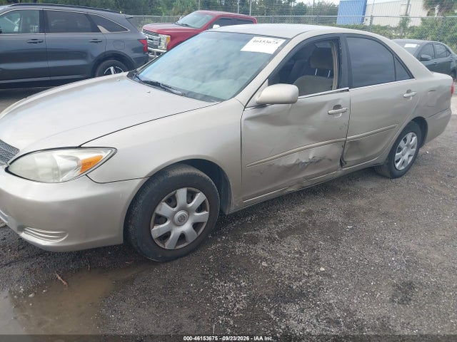46153675 :رقم المزاد ، 4T1BE32K43U124176 vin ، 2003 Toyota Camry Le مزاد بيع