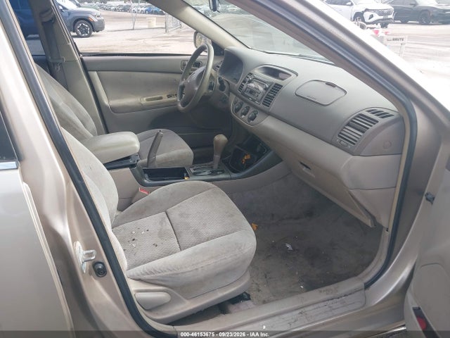 46153675 :رقم المزاد ، 4T1BE32K43U124176 vin ، 2003 Toyota Camry Le مزاد بيع