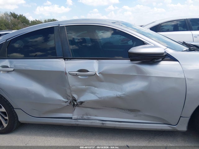 46153737 :رقم المزاد ، 19XFC2F75GE047253 vin ، 2016 Honda Civic Ex مزاد بيع