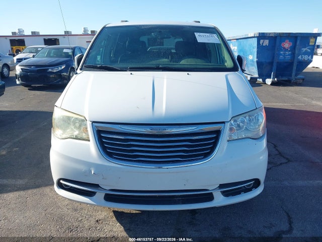 2014 Chrysler Town & Country Touring მანქანა იყიდება აუქციონზე, vin: 2C4RC1BG0ER271832, აუქციონის ნომერი: 46153757