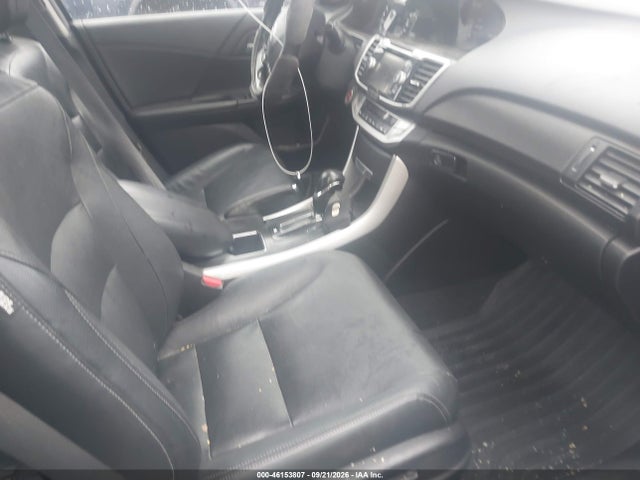 46153807 :رقم المزاد ، 1HGCR6F54FA005313 vin ، 2015 Honda Accord Hybrid Ex-l مزاد بيع