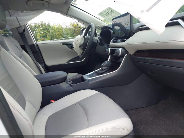 Продажа на аукционе авто 2023 Toyota Rav4 Hybrid Limited, vin: JTMD6RFV2PD547443, номер лота: 46153824