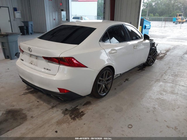 46153970 :رقم المزاد ، JTHBA1D24J5066917 vin ، 2018 Lexus Is 300 مزاد بيع