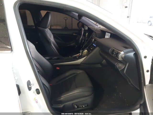 46153970 :رقم المزاد ، JTHBA1D24J5066917 vin ، 2018 Lexus Is 300 مزاد بيع
