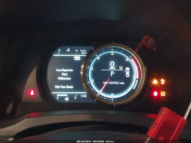46153970 :رقم المزاد ، JTHBA1D24J5066917 vin ، 2018 Lexus Is 300 مزاد بيع